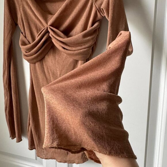 Nude off-the-shoulder long sleeve top with ruched detail - Picture 4 of 5